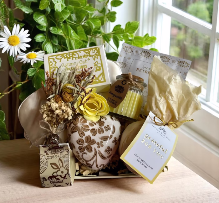 Grateful For You Pamper Gift Set | Spring Gift Box | Ladies Gift Hamper | Hug in a Box | Birthday Gift For Friend | Relaxation Box For Her - Image 6