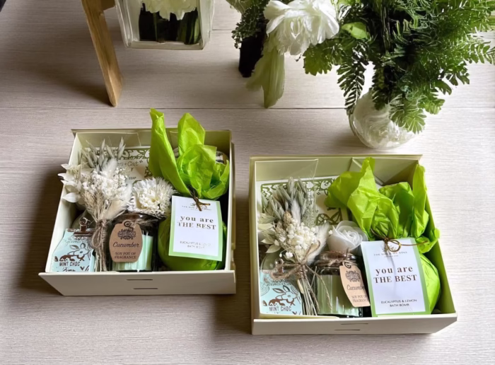You Are The Best Pamper Gift Set | Spring Gift Box | Ladies Gift Hamper | Hug in a Box | Birthday Gift For Friend | Relaxation Box For Her - Image 3